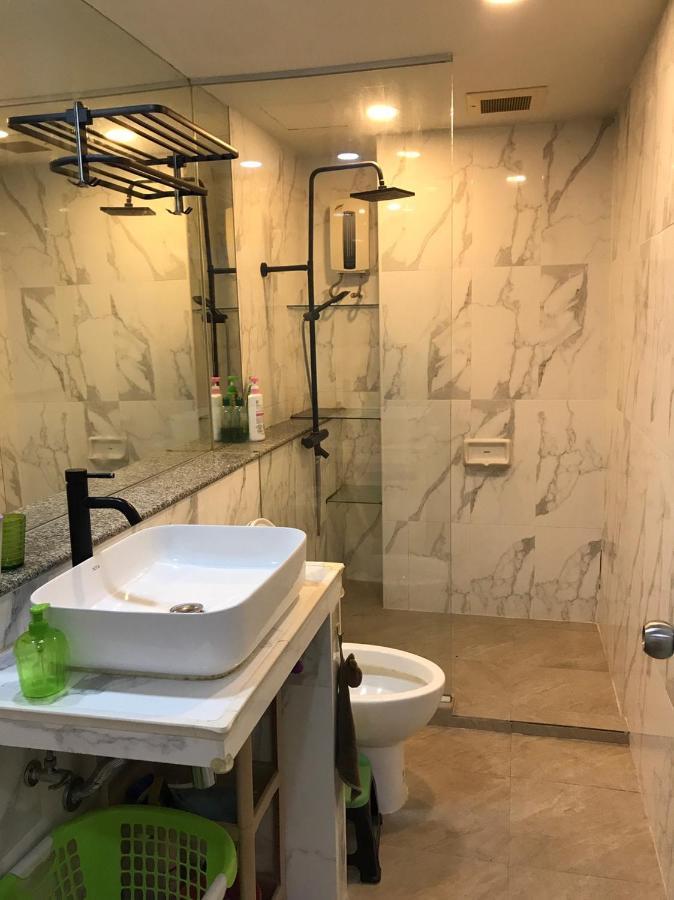 溫馨小屋 Bangkok Esterno foto