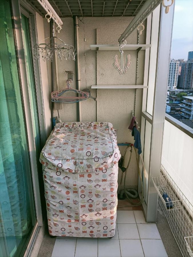溫馨小屋 Bangkok Esterno foto