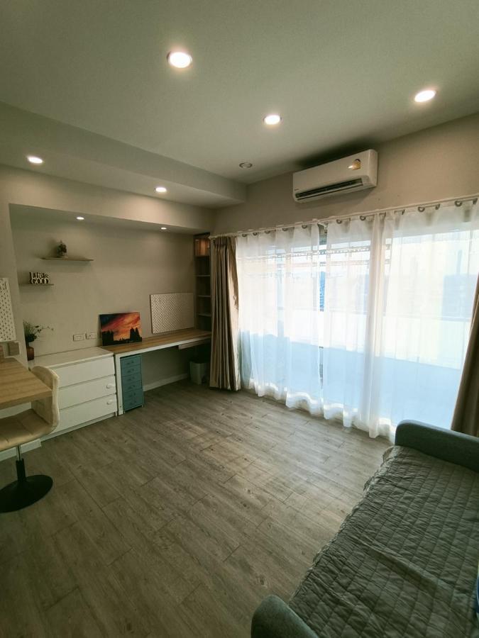 溫馨小屋 Bangkok Esterno foto